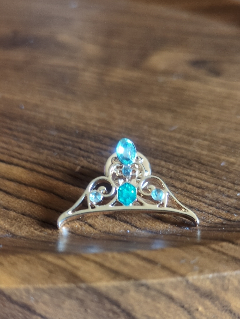 Disney's Jasmine Tiara Pin